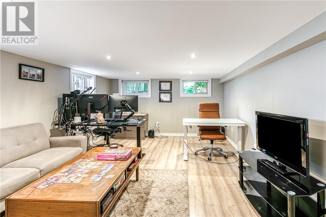 425 Wembley, Greater Sudbury, Ontario  P3E 1P1 - Photo 24 - 2125105