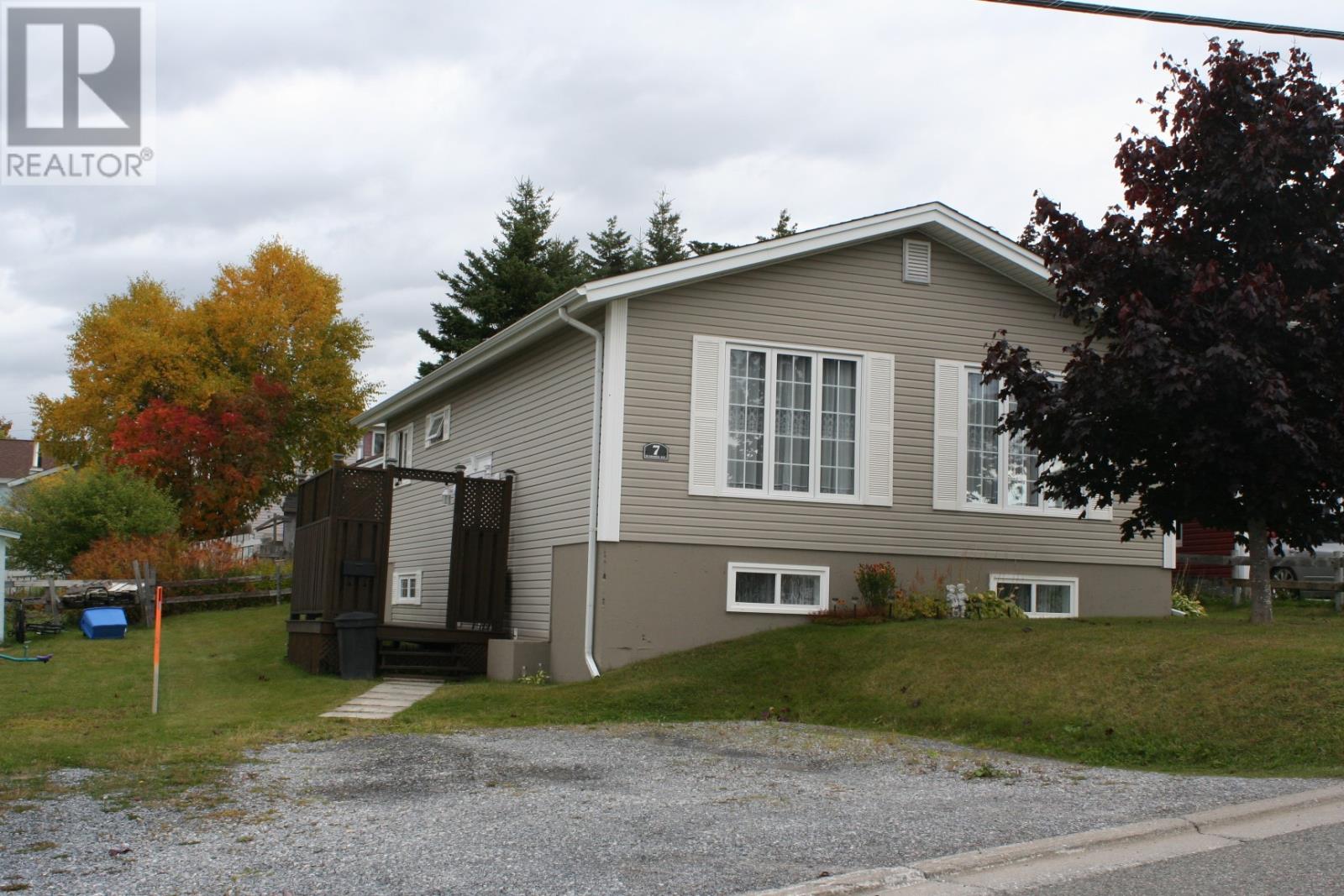 7 Seawards Avenue, Corner Brook, Newfoundland & Labrador  A2H 1Z6 - Photo 4 - 1291247