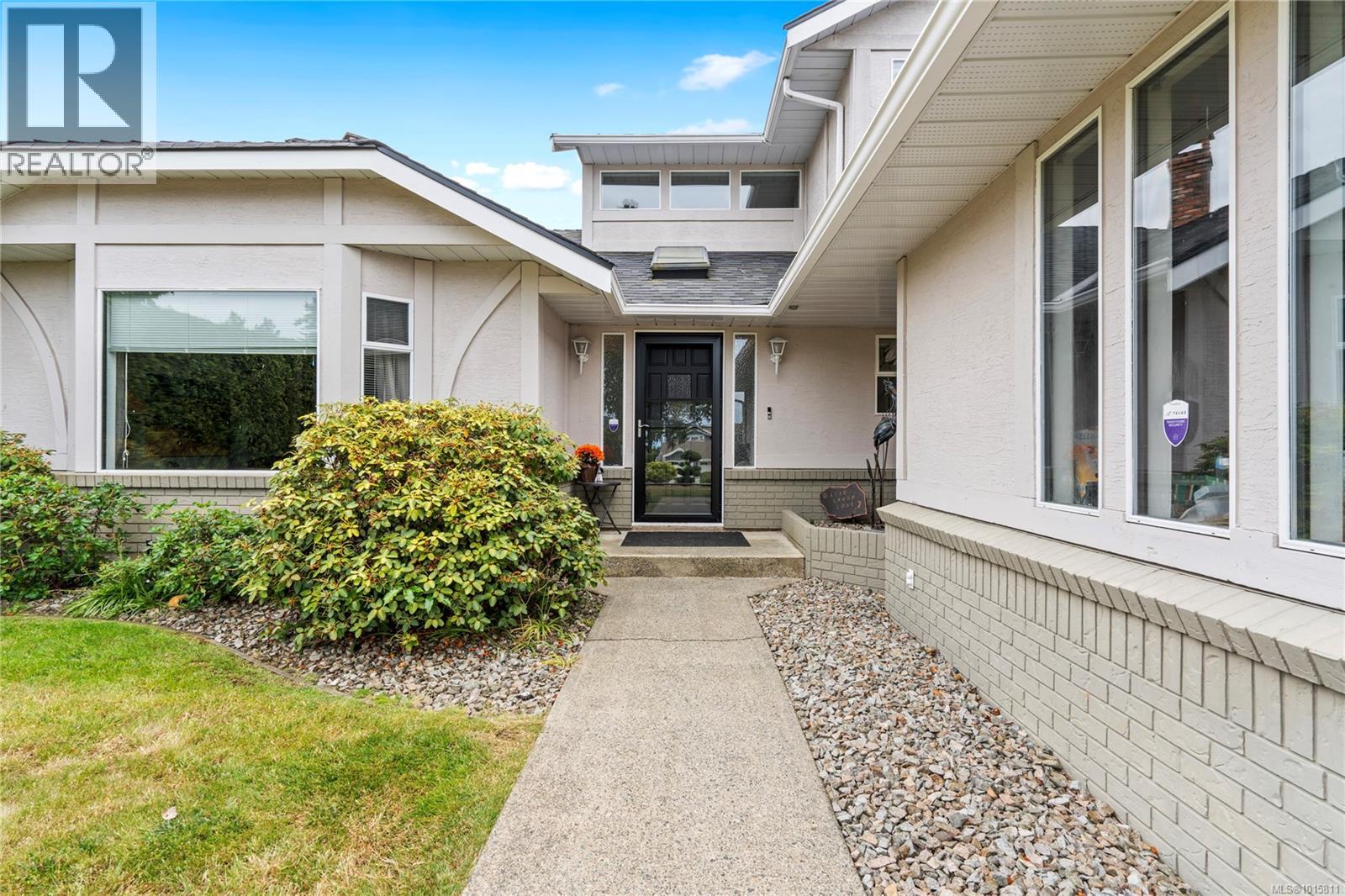 870 Cavin Rd, French Creek, British Columbia  V9P 1Z9 - Photo 10 - 1015811