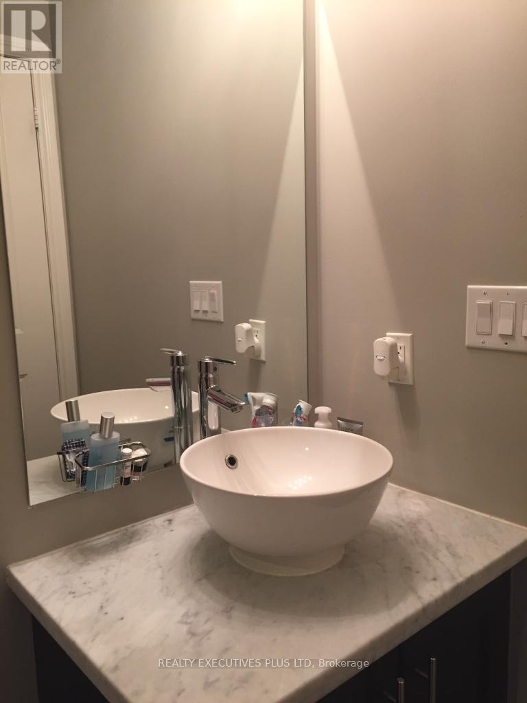 601 - 135 Wynford Drive, Toronto, Ontario  M3C 0J4 - Photo 13 - C12448620