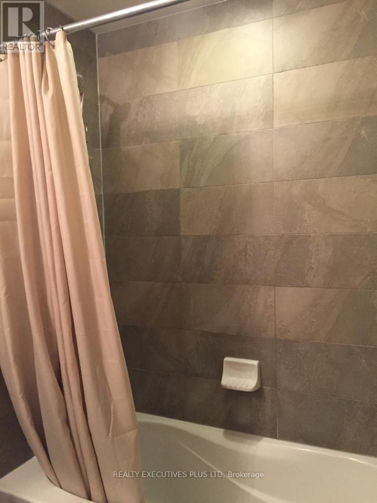 601 - 135 Wynford Drive, Toronto, Ontario  M3C 0J4 - Photo 14 - C12448620