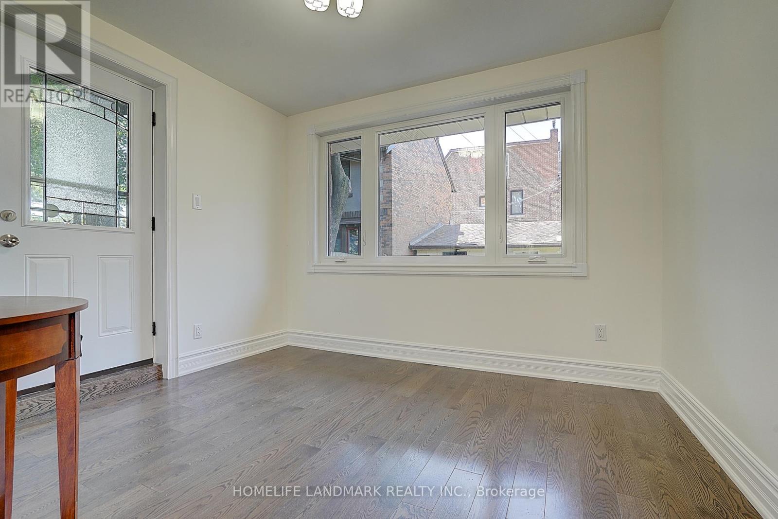 596 Palmerston Avenue, Toronto, Ontario  M6G 2P9 - Photo 10 - C12448627
