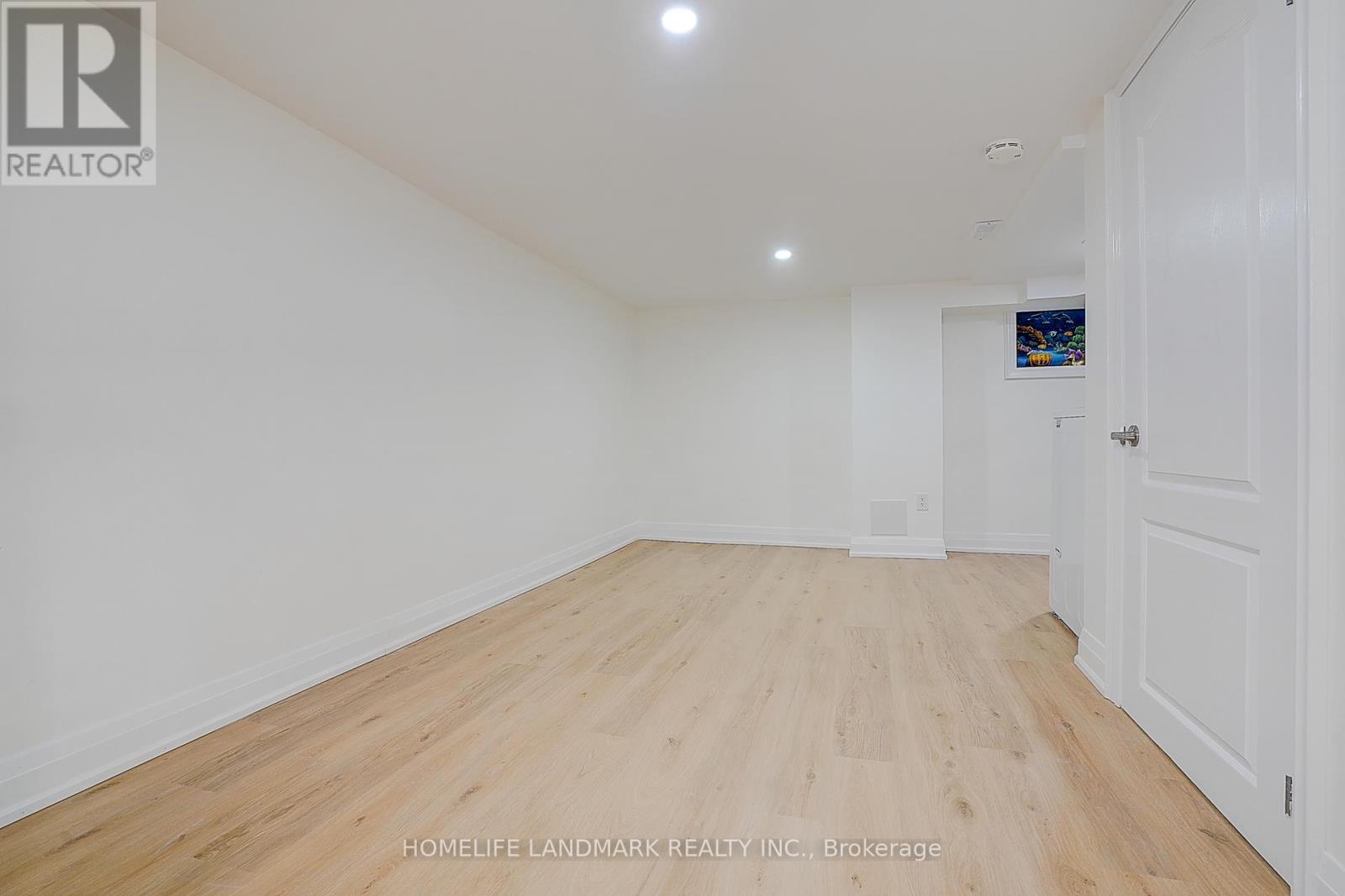 596 Palmerston Avenue, Toronto, Ontario  M6G 2P9 - Photo 20 - C12448627