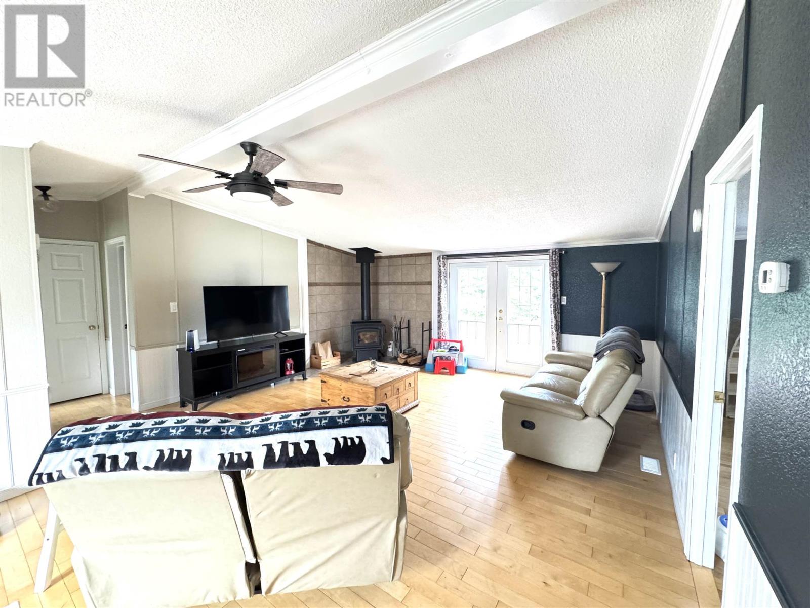 319 Blue Cres, Wawa, Ontario  P0S 1K0 - Photo 11 - SM252614