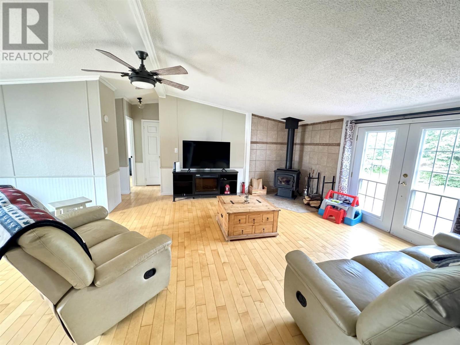 319 Blue Cres, Wawa, Ontario  P0S 1K0 - Photo 4 - SM252614