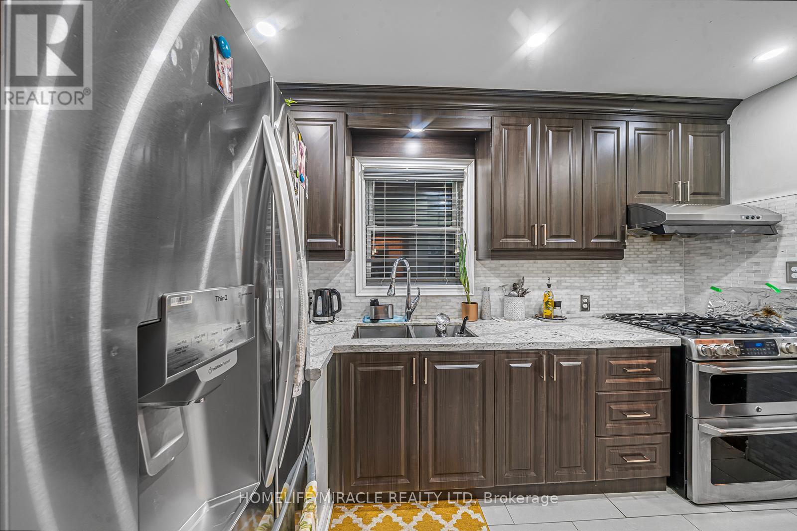 Main - 105 Silurian Road, Toronto, Ontario  M1H 1W7 - Photo 11 - E12430118