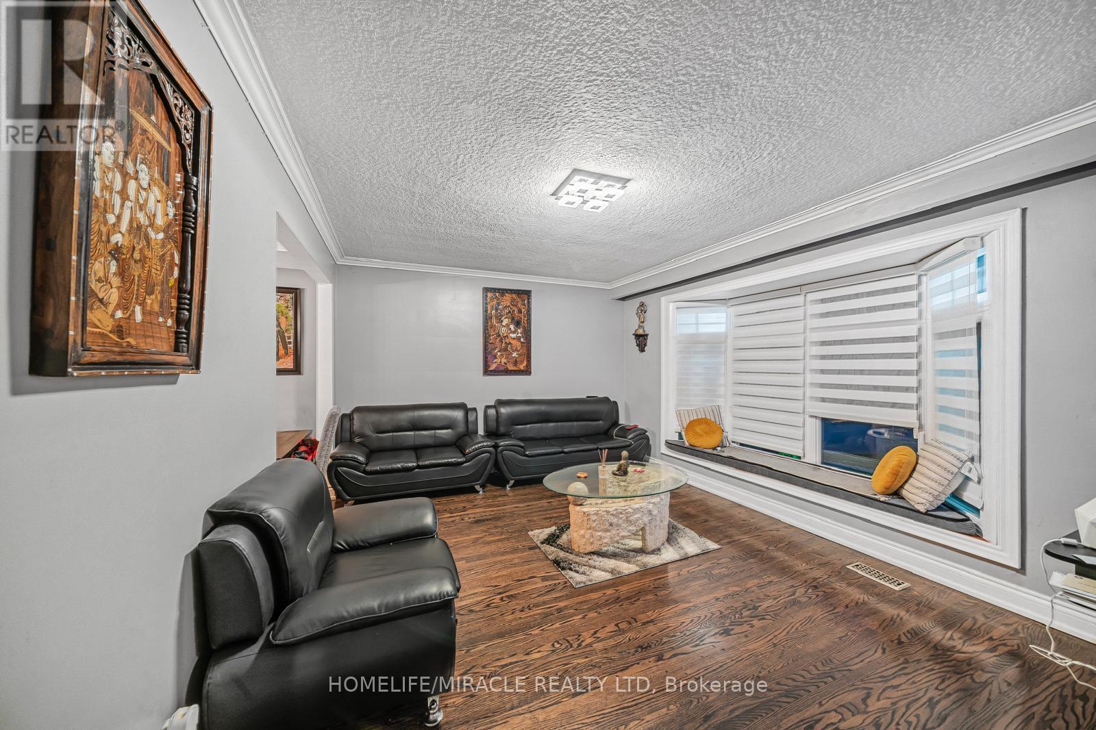 Main - 105 Silurian Road, Toronto, Ontario  M1H 1W7 - Photo 4 - E12430118