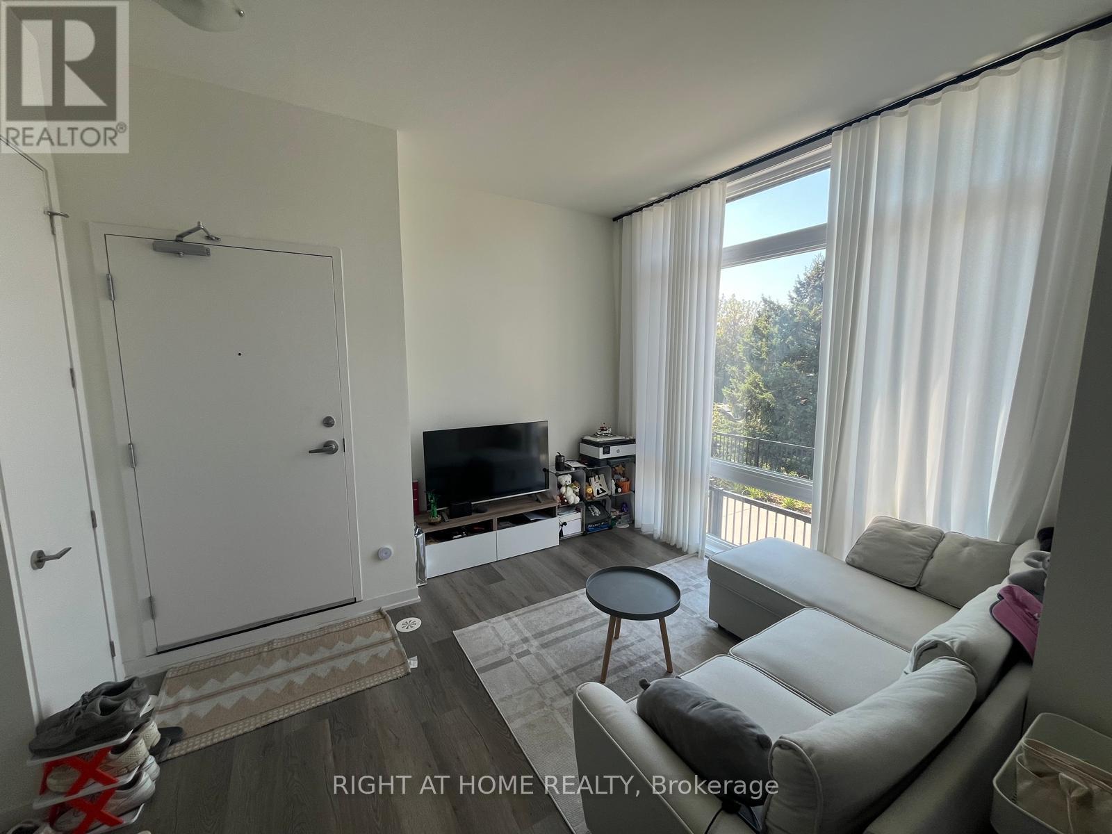 313 - 6 Steckley House Lane, Richmond Hill, Ontario  L4S 0N1 - Photo 4 - N12448651