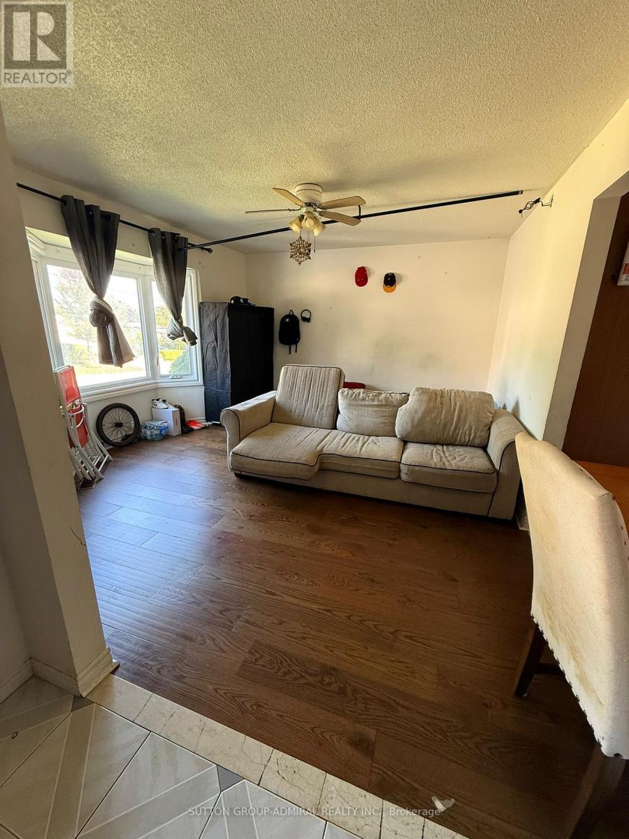 Main Floor - 166 Kulpin Avenue, Bradford West Gwillimbury, Ontario  L3Z 2A9 - Photo 3 - N12448657