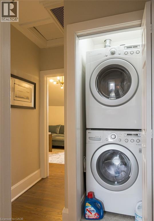 26 Homewood Avenue, Hamilton, Ontario  L8P 2M2 - Photo 14 - 40776857