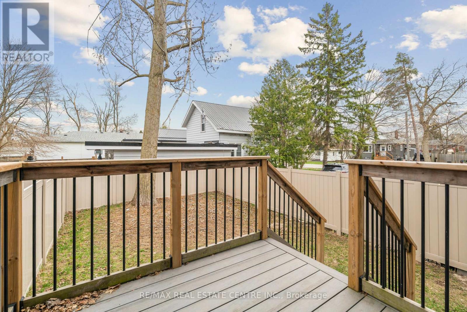 144 Memorial Avenue, Orillia, Ontario  L3C 5X2 - Photo 26 - S12448645