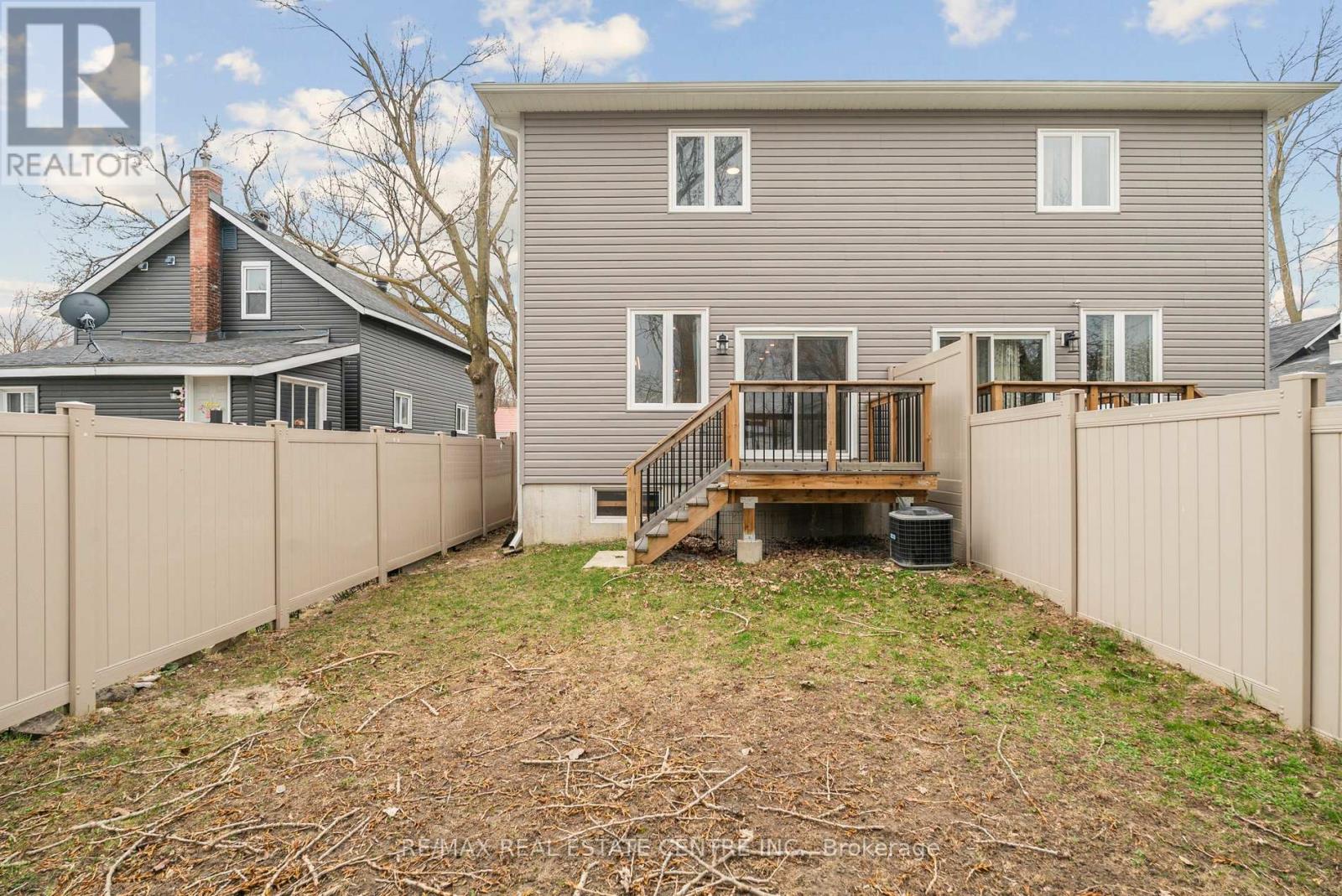 144 Memorial Avenue, Orillia, Ontario  L3C 5X2 - Photo 28 - S12448645