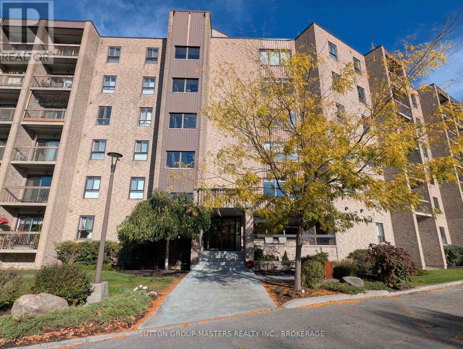 404 - 334 Queen Mary Road, Kingston, Ontario  K7M 7E7 - Photo 2 - X12448704