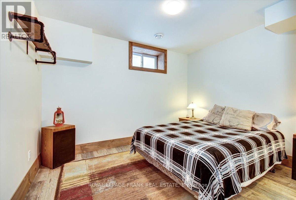 355 West Diamond Lake Road, Hastings Highlands, Ontario  K0L 2A0 - Photo 27 - X12448682