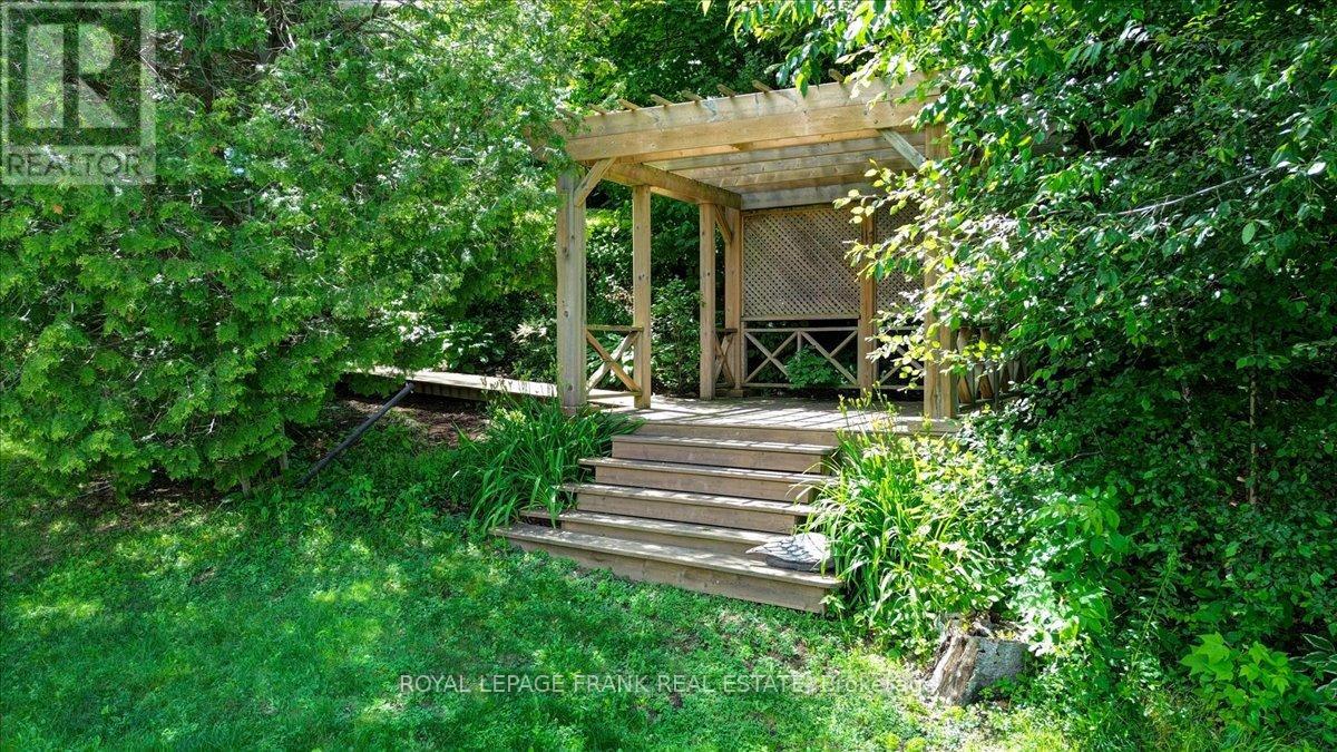 355 West Diamond Lake Road, Hastings Highlands, Ontario  K0L 2A0 - Photo 37 - X12448682