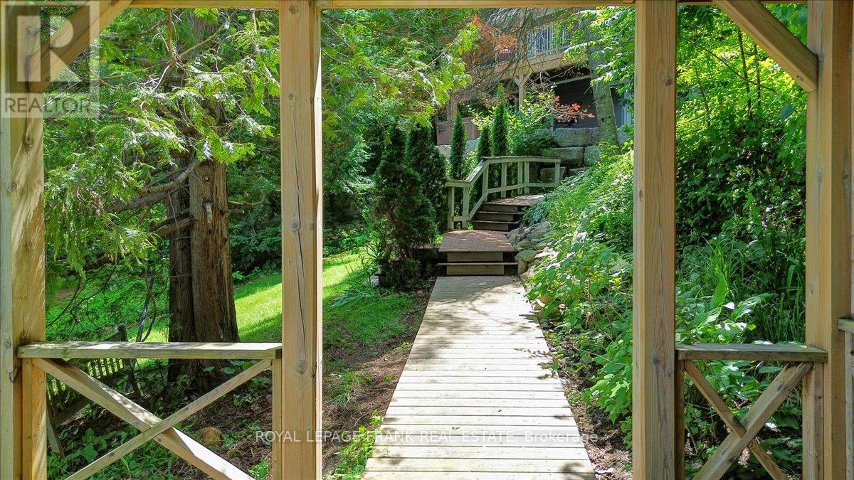 355 West Diamond Lake Road, Hastings Highlands, Ontario  K0L 2A0 - Photo 39 - X12448682