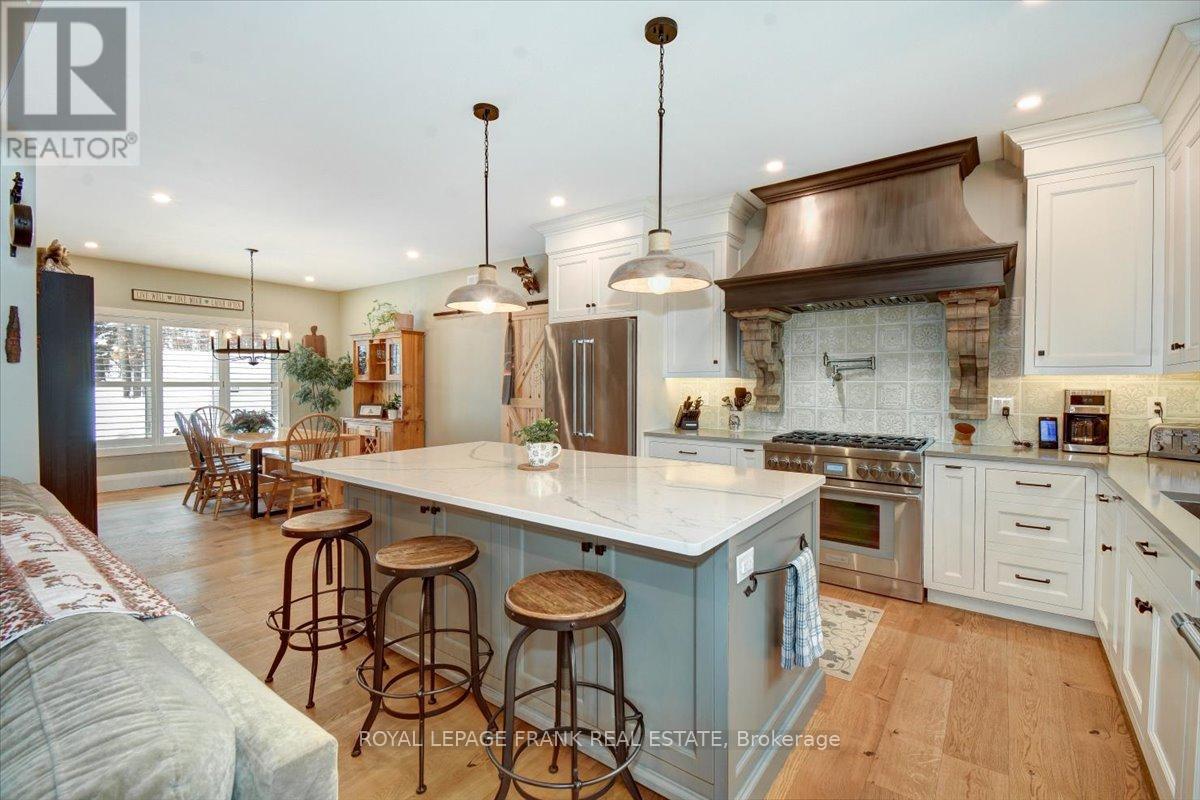 355 West Diamond Lake Road, Hastings Highlands, Ontario  K0L 2A0 - Photo 8 - X12448682
