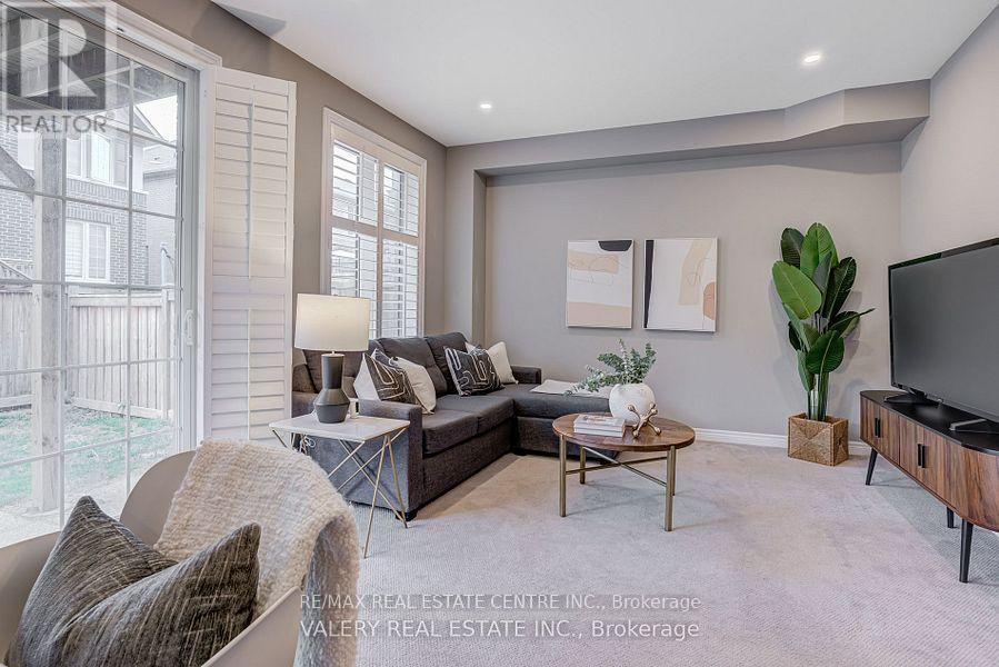 389 Hardwick Common Drive, Oakville, Ontario  L6H 0P7 - Photo 15 - W12448622