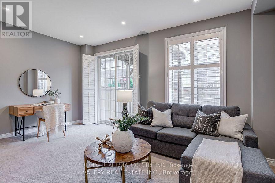 389 Hardwick Common Drive, Oakville, Ontario  L6H 0P7 - Photo 16 - W12448622
