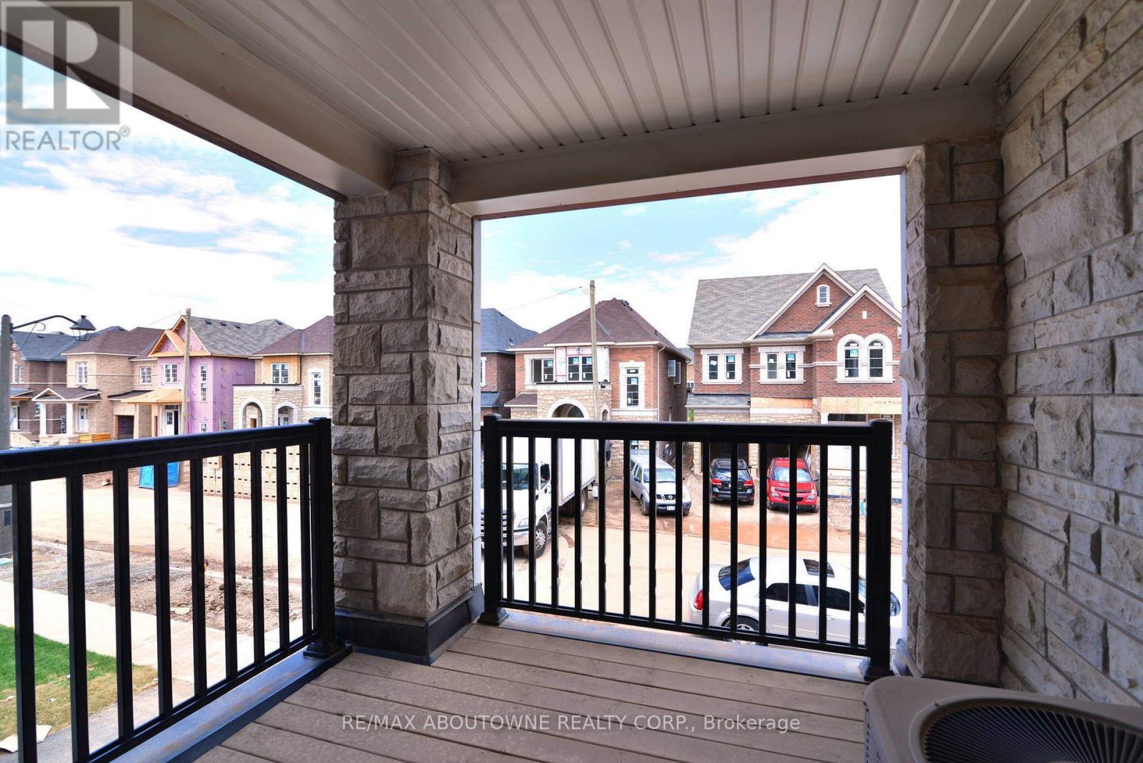 3062 Gardenia Gate, Oakville, Ontario  L6M 0Y8 - Photo 14 - W12448624