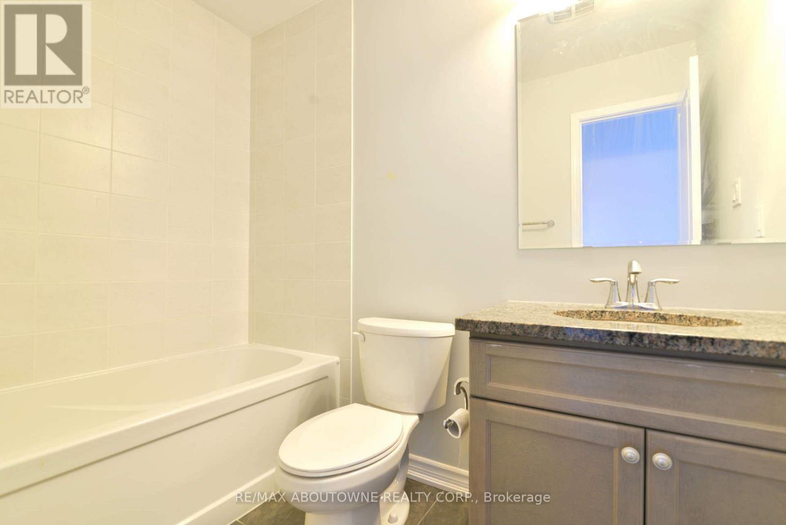 3062 Gardenia Gate, Oakville, Ontario  L6M 0Y8 - Photo 19 - W12448624