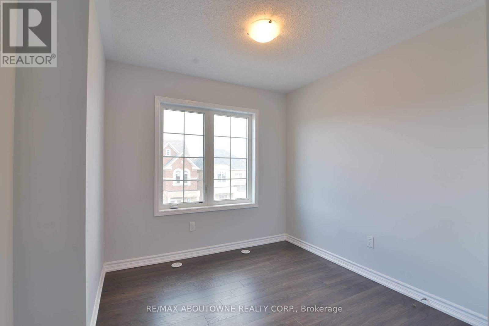 3062 Gardenia Gate, Oakville, Ontario  L6M 0Y8 - Photo 20 - W12448624