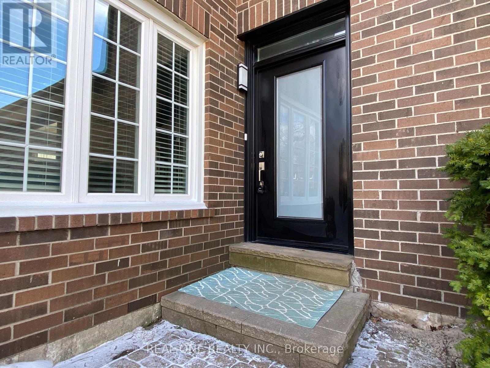244 Romain Crescent, Oakville, Ontario  L6H 5A3 - Photo 2 - W12448626