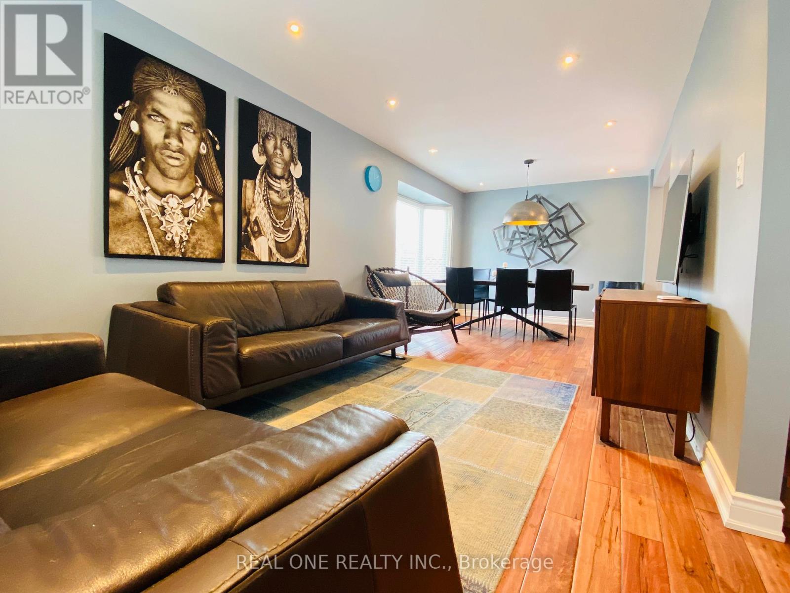 244 Romain Crescent, Oakville, Ontario  L6H 5A3 - Photo 4 - W12448626