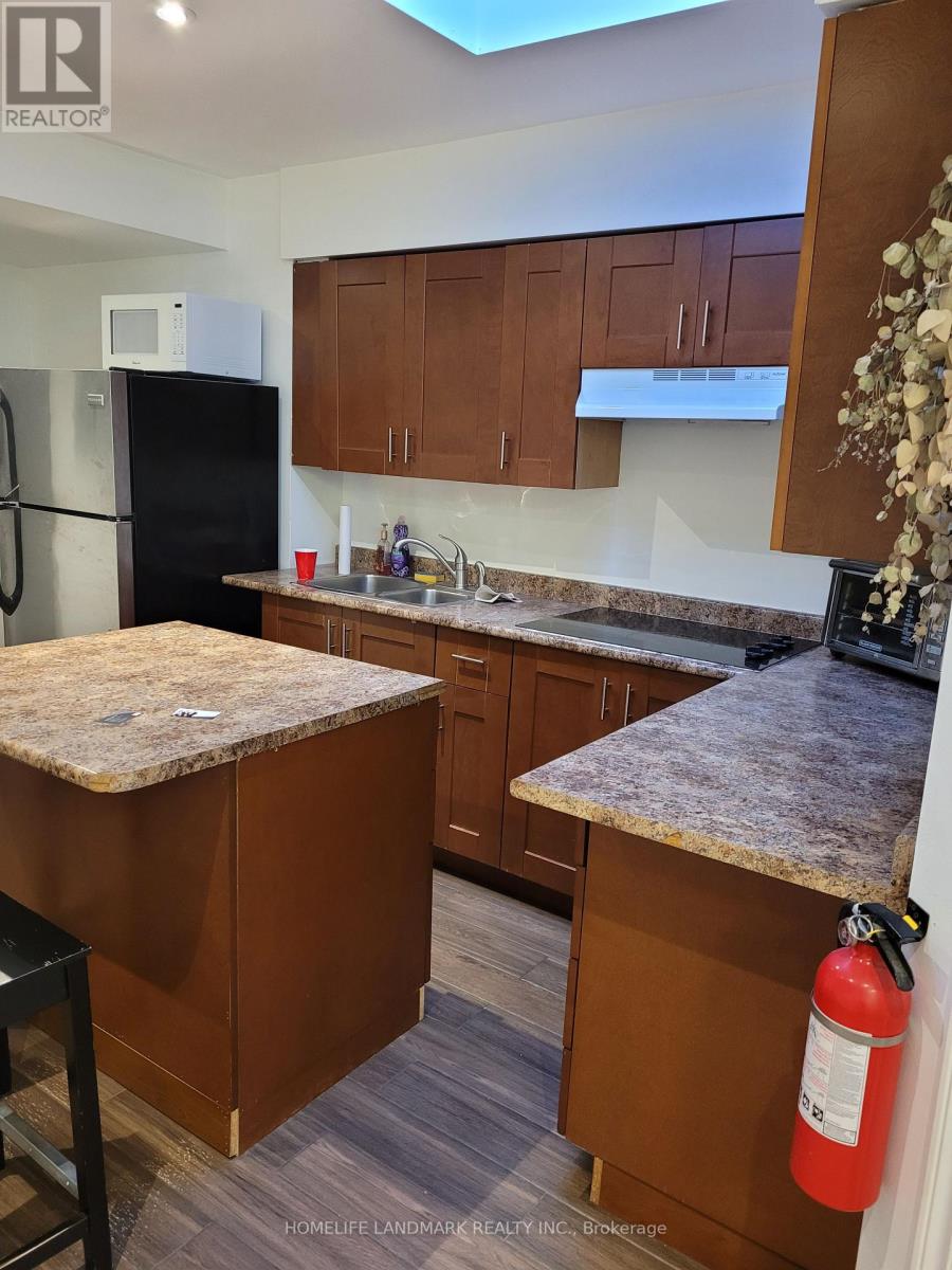 2 - 20 Roncesvalles Avenue, Toronto, Ontario  M6R 2K3 - Photo 8 - W12448643
