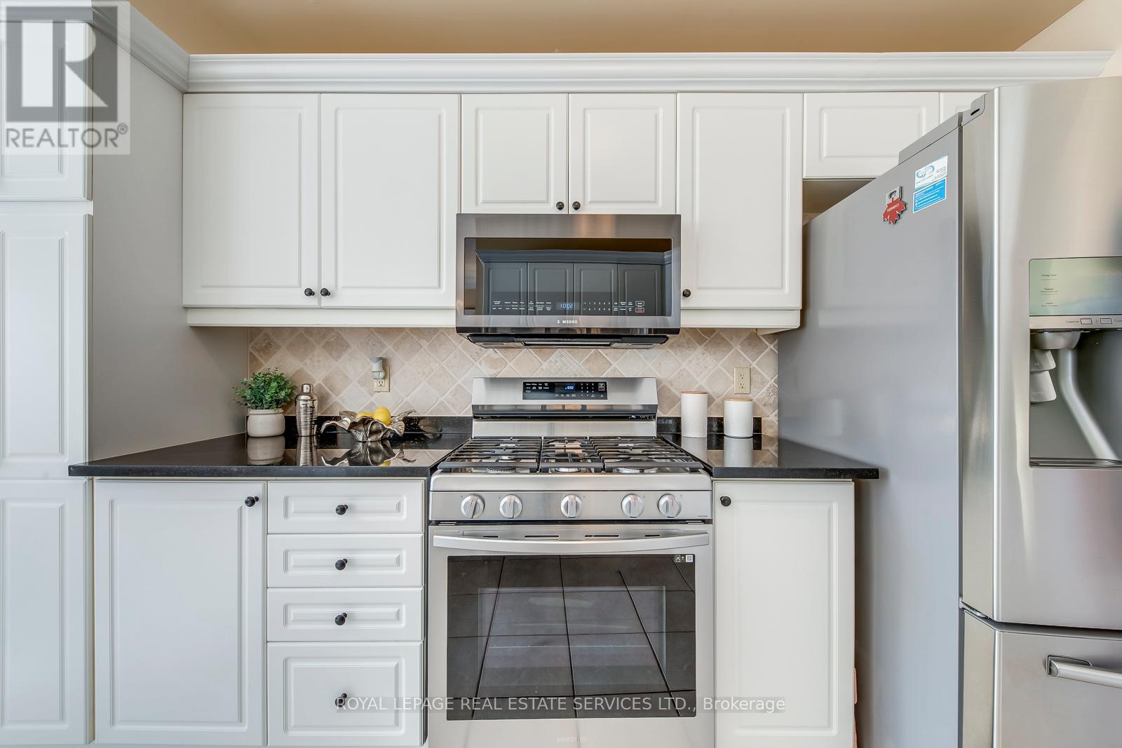 3662 Jorie Crescent, Mississauga, Ontario  L5M 7G8 - Photo 14 - W12448655