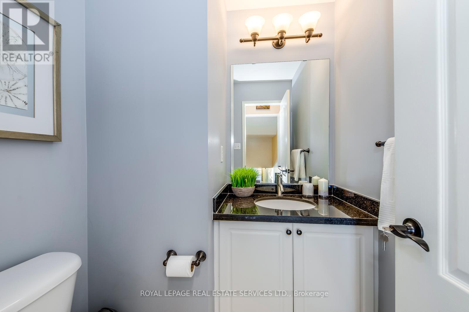 3662 Jorie Crescent, Mississauga, Ontario  L5M 7G8 - Photo 19 - W12448655