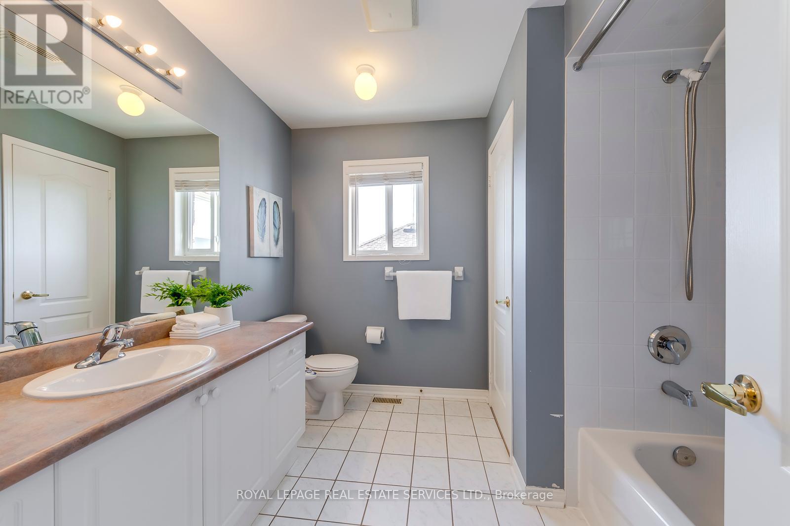 3662 Jorie Crescent, Mississauga, Ontario  L5M 7G8 - Photo 29 - W12448655