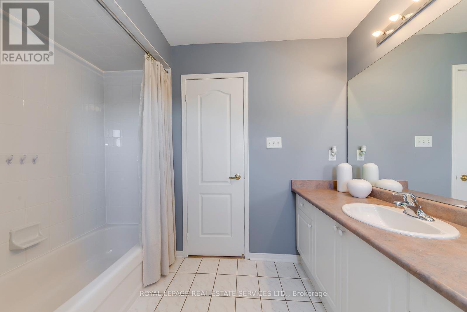 3662 Jorie Crescent, Mississauga, Ontario  L5M 7G8 - Photo 30 - W12448655