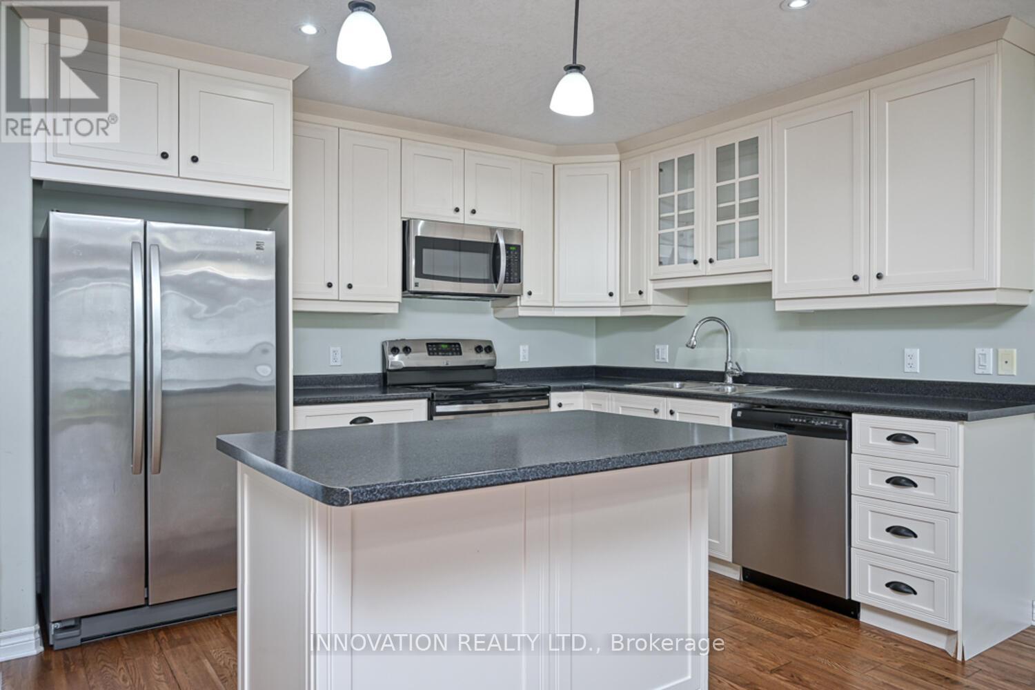 28 Code Crescent, Smiths Falls, Ontario  K7A 0A9 - Photo 8 - X12448688