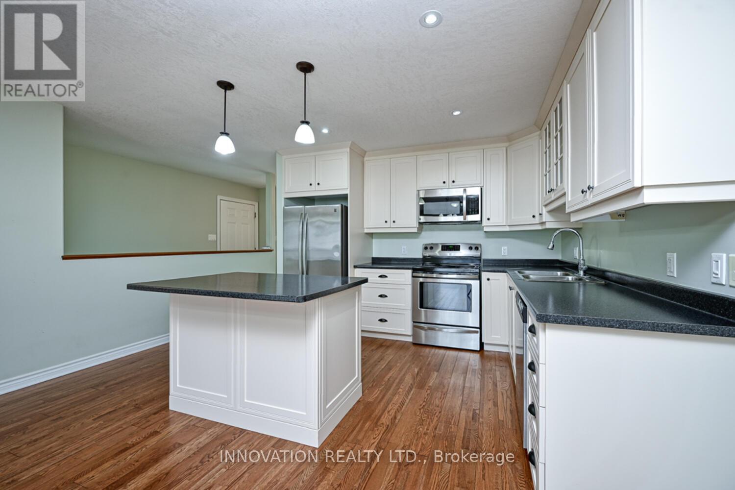 28 Code Crescent, Smiths Falls, Ontario  K7A 0A9 - Photo 9 - X12448688