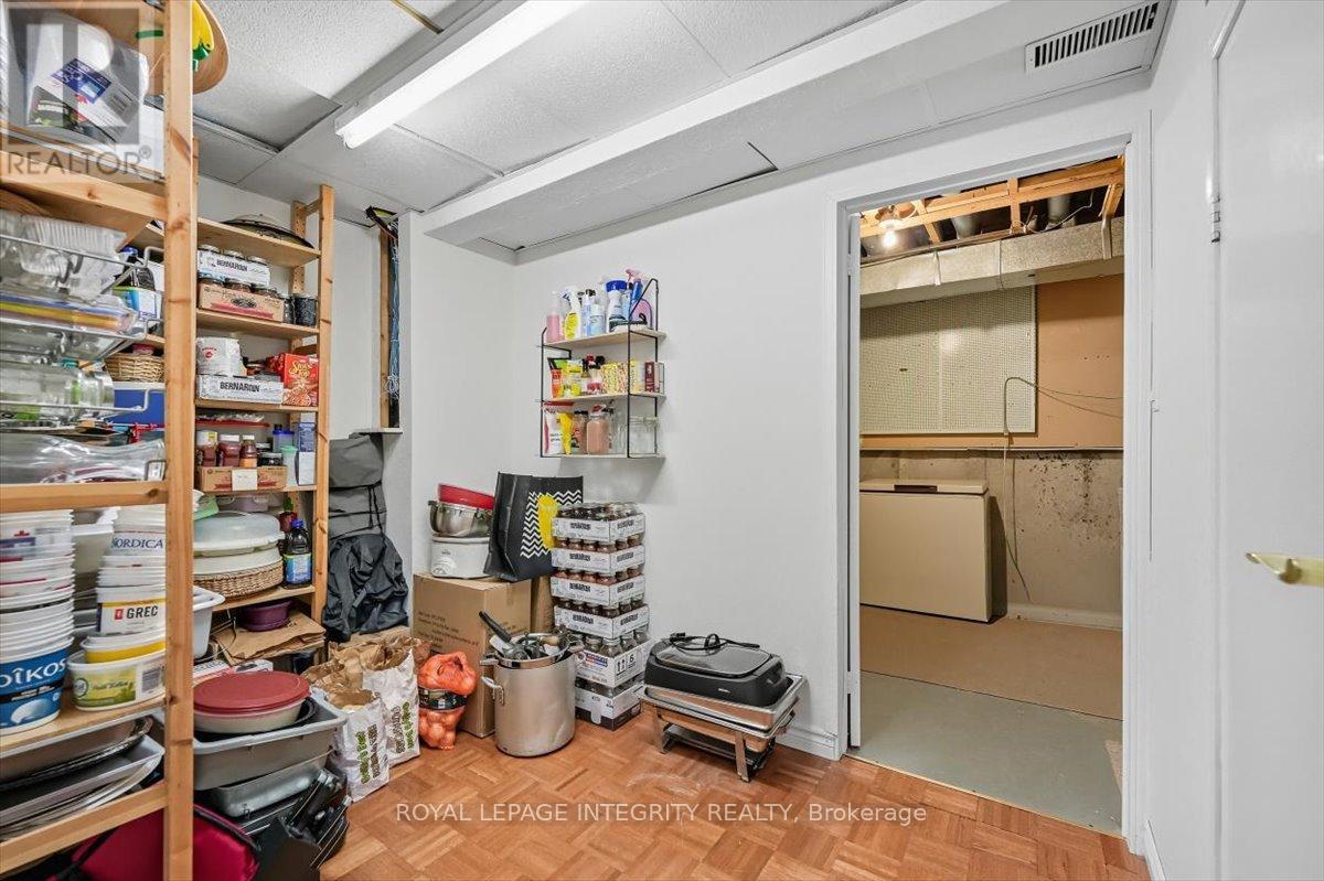 6420 Bilberry Drive, Ottawa, Ontario  K1C 4P3 - Photo 23 - X12448709