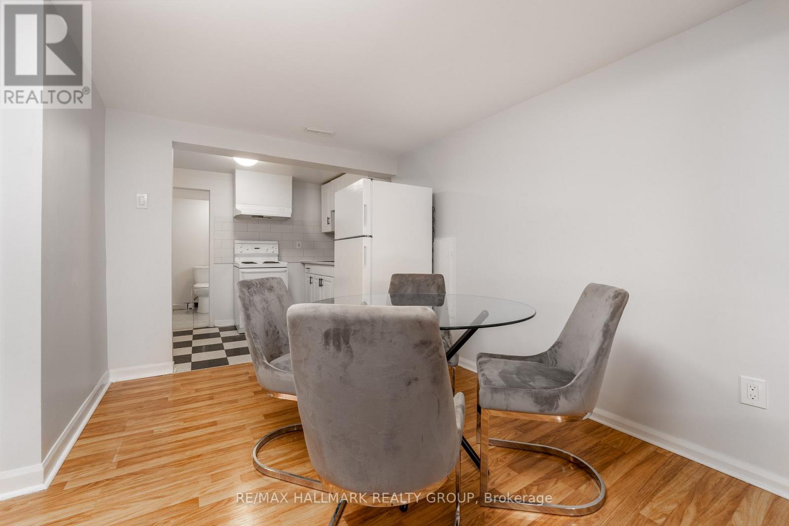 591 Eastvale Drive, Ottawa, Ontario  K1J 6Z4 - Photo 27 - X12448713