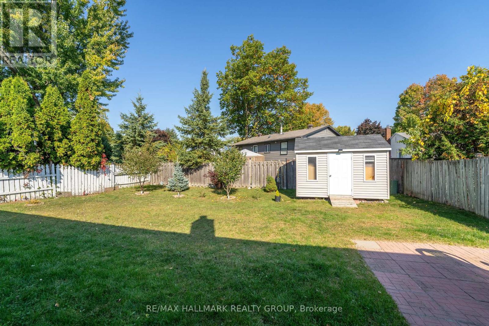 591 Eastvale Drive, Ottawa, Ontario  K1J 6Z4 - Photo 37 - X12448713