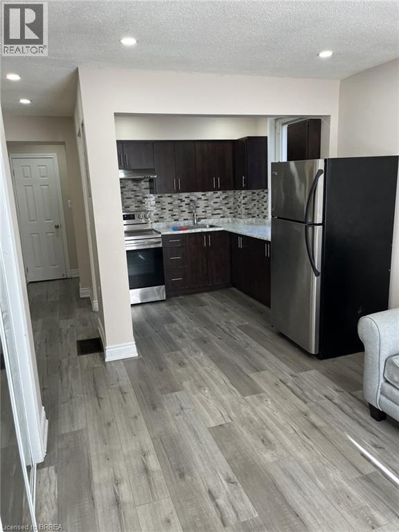 153 Albion Street Unit# 3, Brantford, Ontario  N3T 3M8 - Photo 3 - 40776635