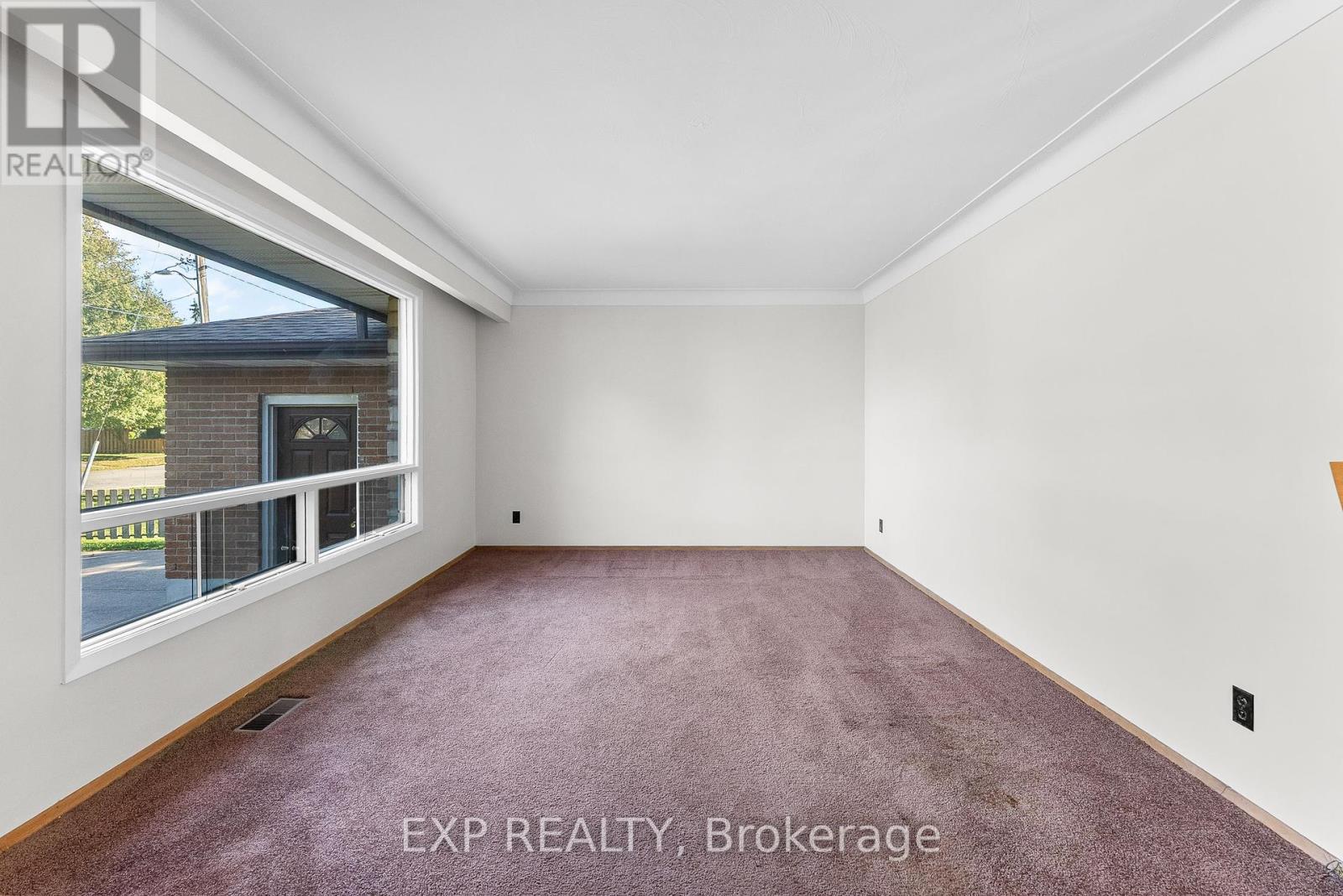 10 Harcove Street, St. Catharines, Ontario  L2N 1W8 - Photo 9 - X12448681