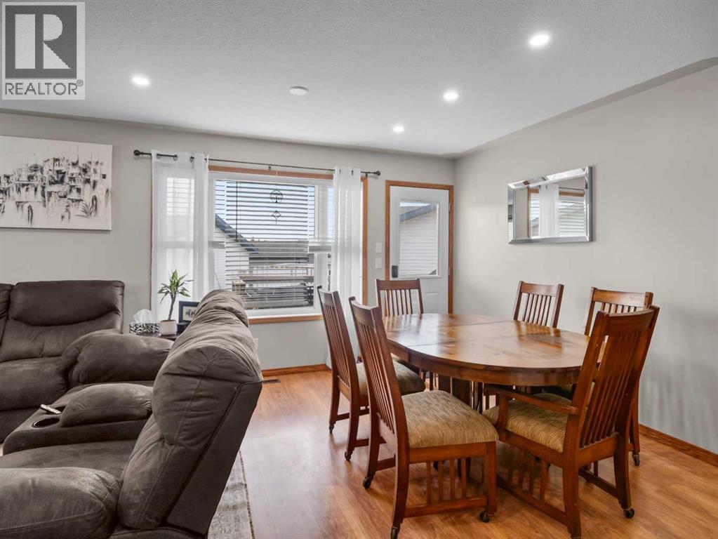 67 Plumtree Crescent, Blackfalds, Alberta  T4M 0E1 - Photo 12 - A2262728