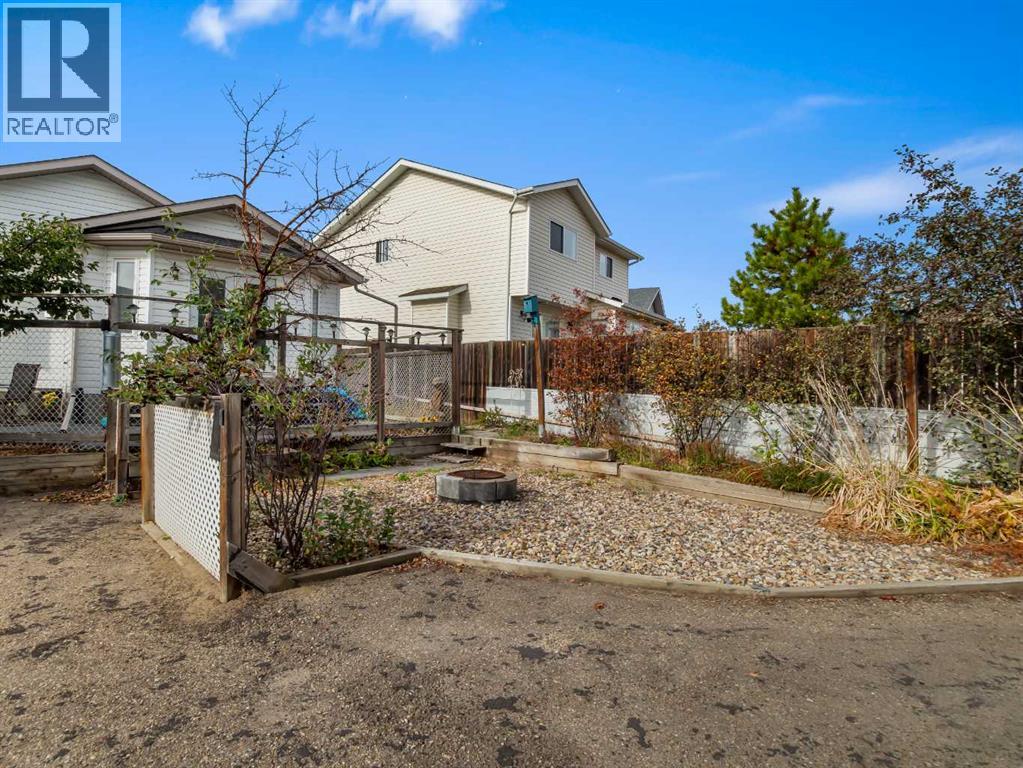 67 Plumtree Crescent, Blackfalds, Alberta  T4M 0E1 - Photo 37 - A2262728