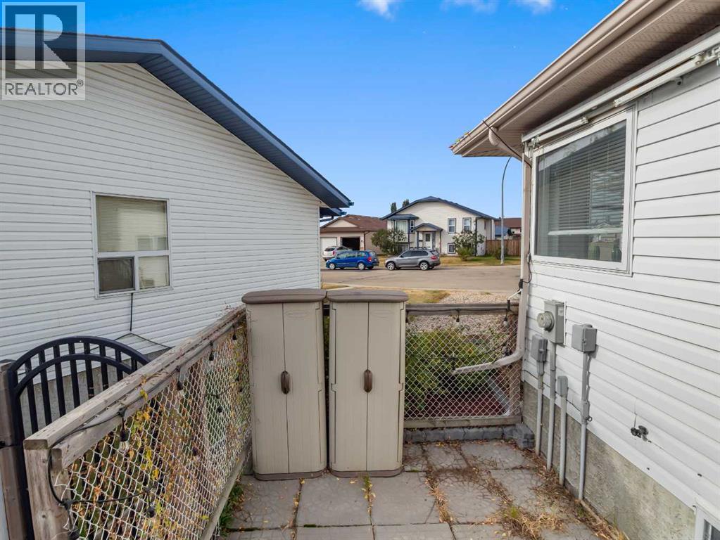 67 Plumtree Crescent, Blackfalds, Alberta  T4M 0E1 - Photo 42 - A2262728