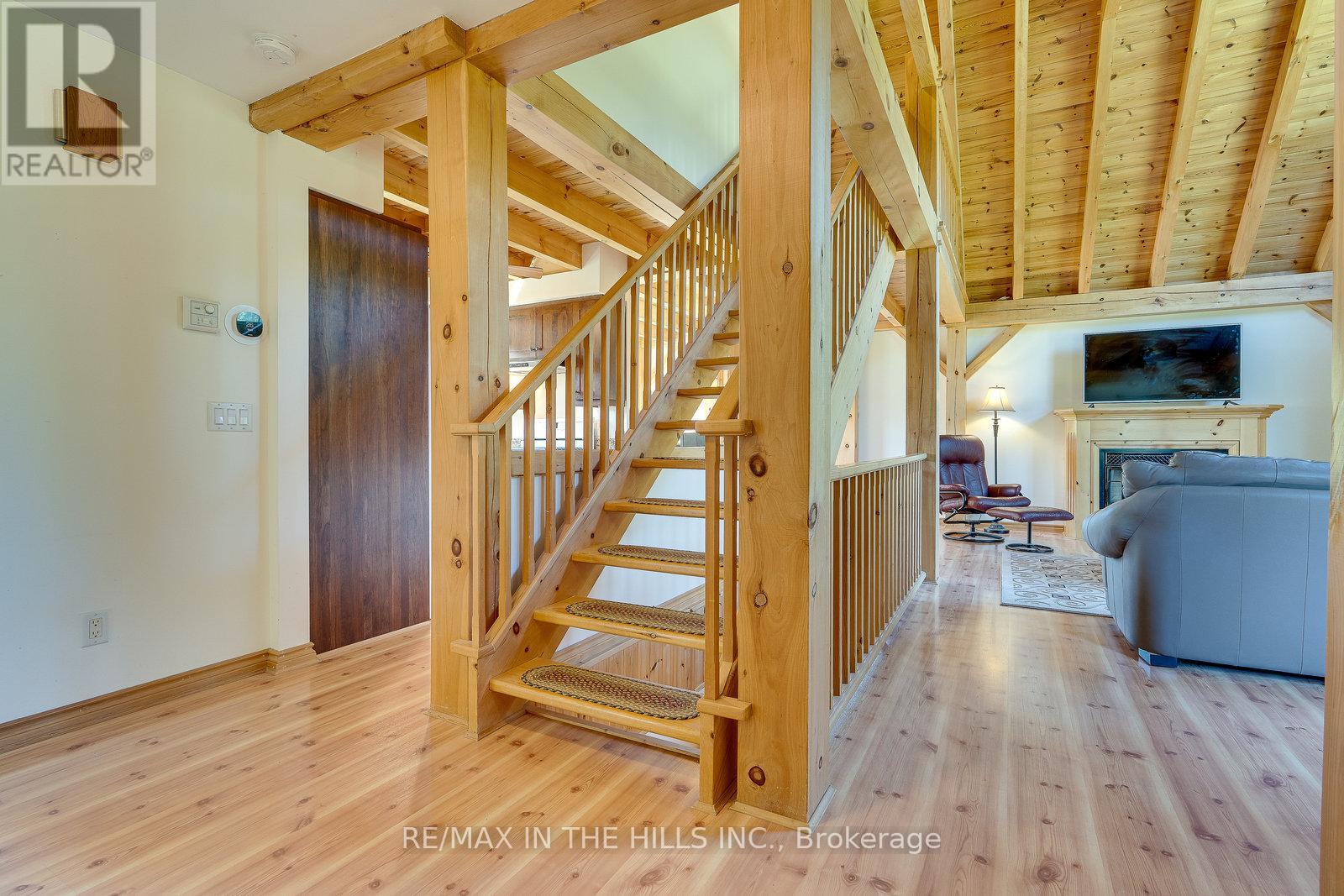 627450 15th Side Road, Mulmur, Ontario  L9V 0T7 - Photo 6 - X12448637