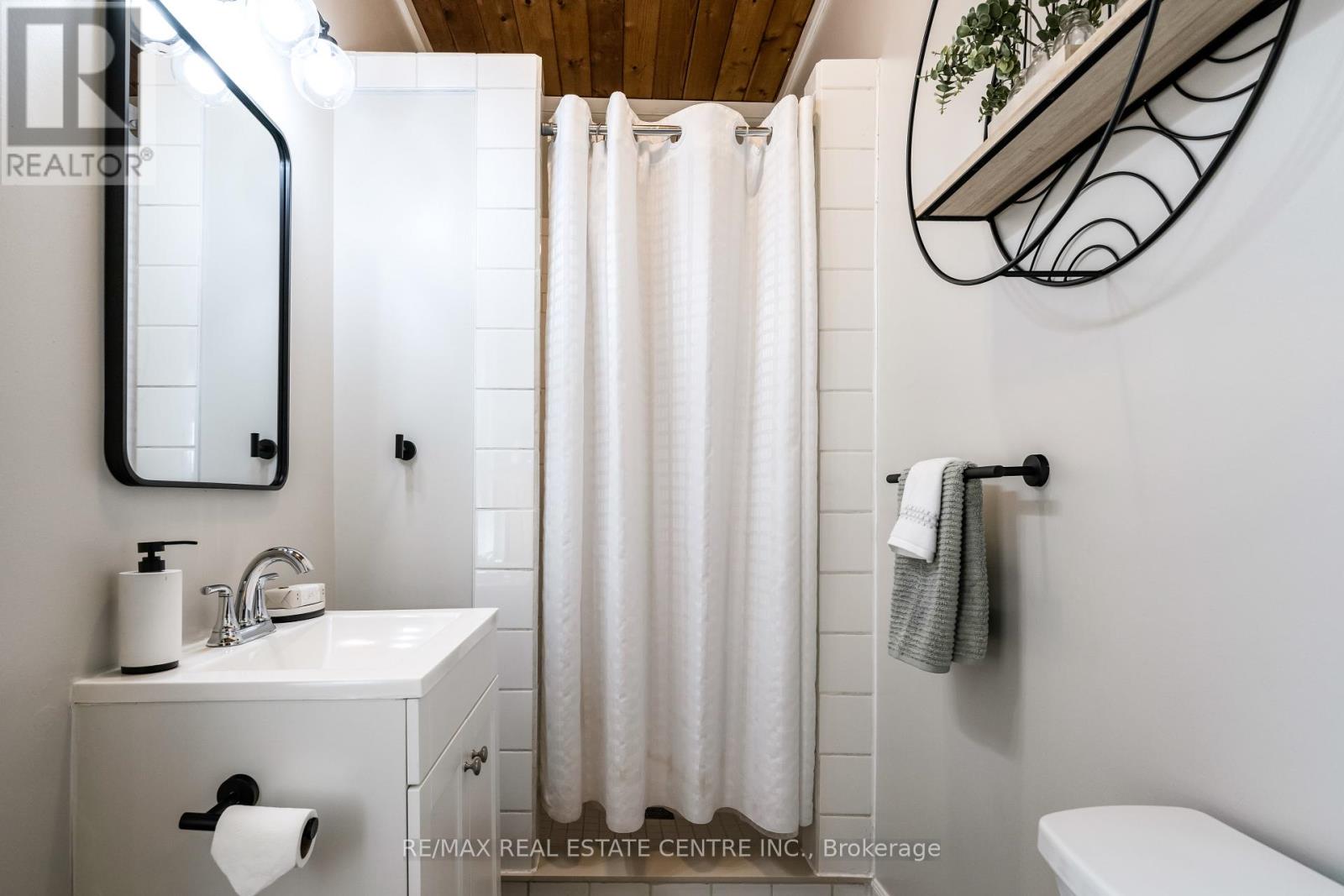 188 Lakeshore Road E, Blue Mountains, Ontario  L9Y 0M9 - Photo 27 - X12448654