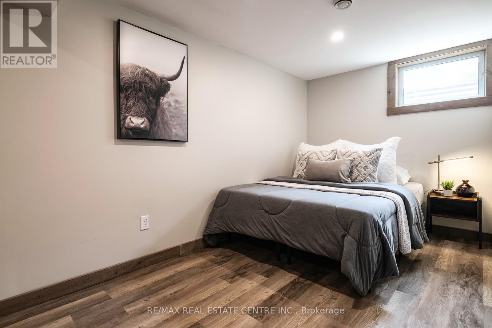 188 Lakeshore Road E, Blue Mountains, Ontario  L9Y 0M9 - Photo 34 - X12448654