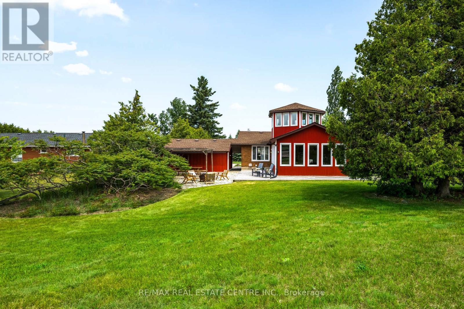 188 Lakeshore Road E, Blue Mountains, Ontario  L9Y 0M9 - Photo 40 - X12448654