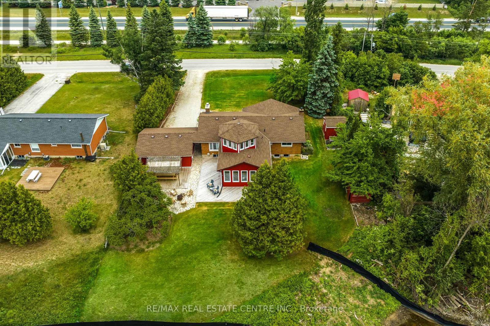 188 Lakeshore Road E, Blue Mountains, Ontario  L9Y 0M9 - Photo 45 - X12448654