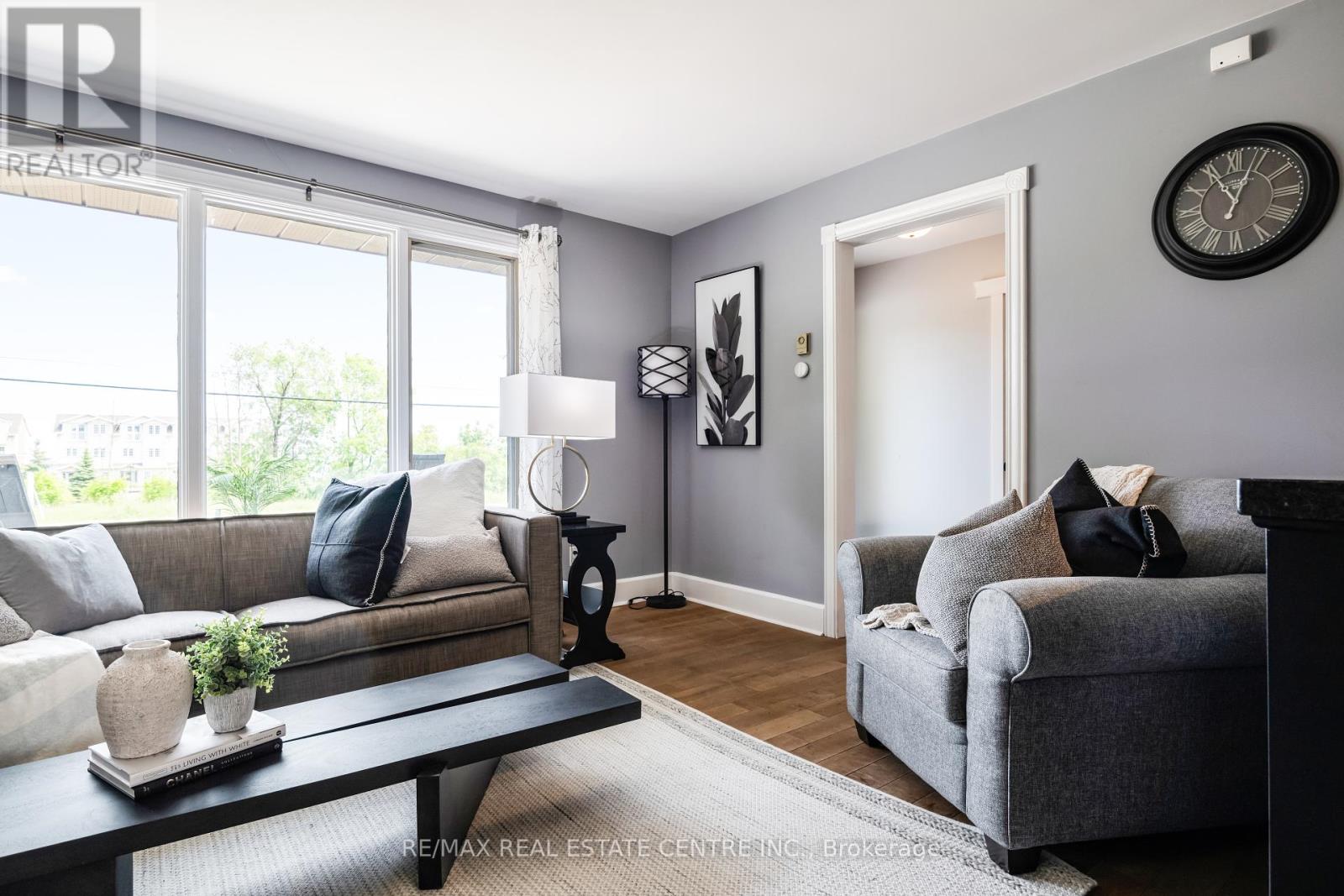 188 Lakeshore Road E, Blue Mountains, Ontario  L9Y 0M9 - Photo 6 - X12448654