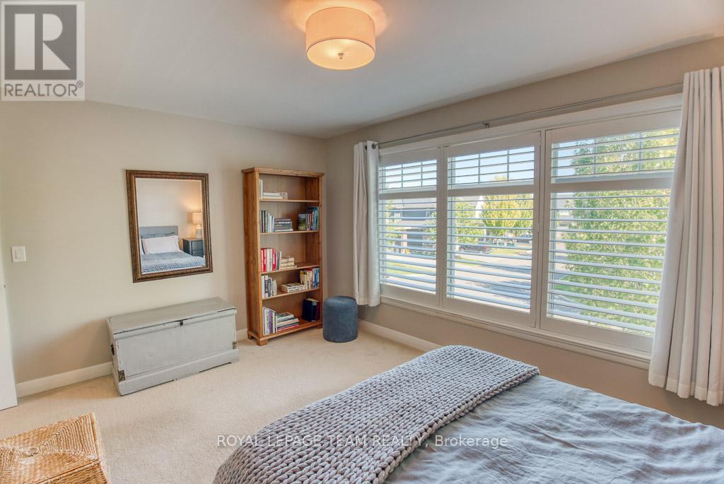 107 Kitsilano Court, Ottawa, Ontario  K2H 0B5 - Photo 20 - X12447055
